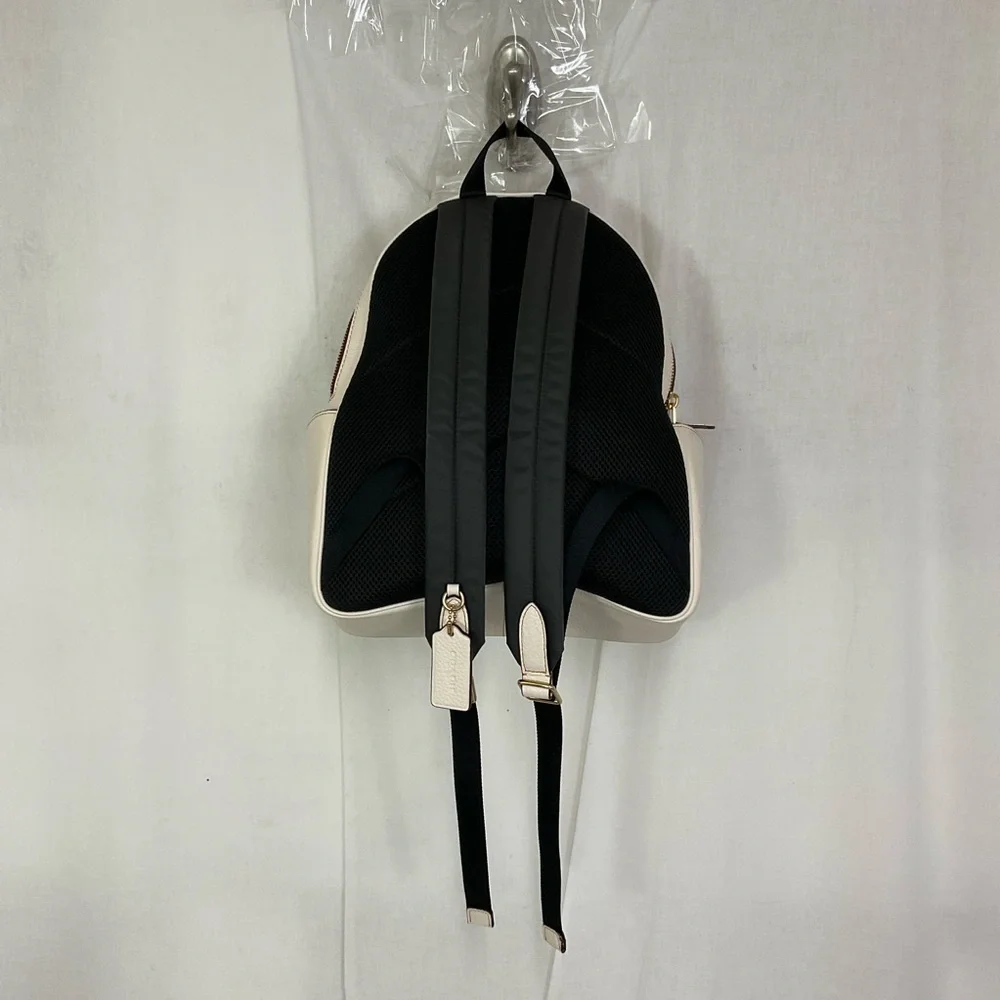 Coach Court In Signature Coated Canvas With Tiger Adjustable Straps Backpack